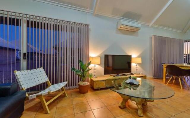 Osprey Holiday Village Unit 117 Georgeous Villa Close To The Reef