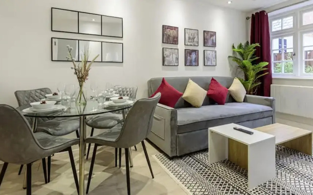 Ragan Court Apartments in Aldershot