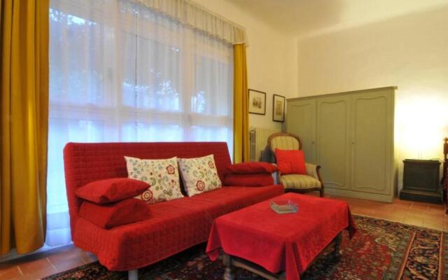 Villa in Private Estate,shared Pool,parking,3km to Ponte Vecchio