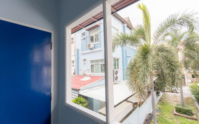 The Blue Place Hotel DMK by ZUZU