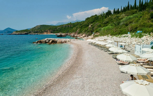 ĀNANTI Resort, Residences & Beach Club - The Leading Hotels of the World
