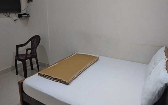 Sri Sivalakshmi AC Guest House