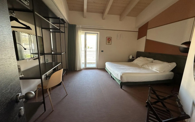 Hotel Dimora Del Monaco