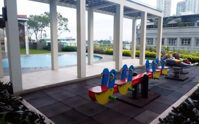 Nice And Homey Studio Apartment At Kemang Mansion