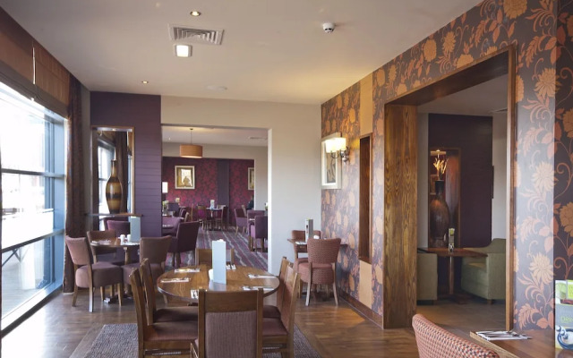 Premier Inn Edinburgh Park - Airport