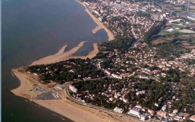 Appartement 2/3 pers, centre ville avec parking.