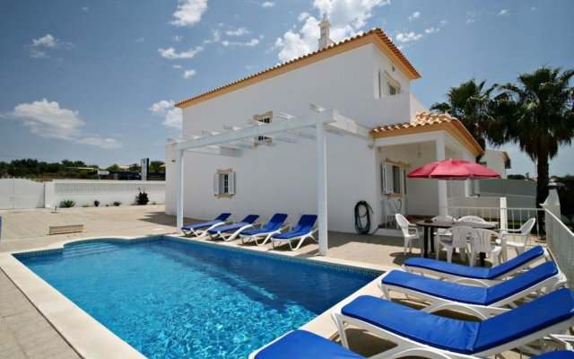 Villa 3 Bedrooms With Pool 101343