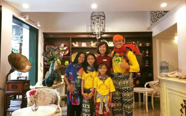 Maro Hotel