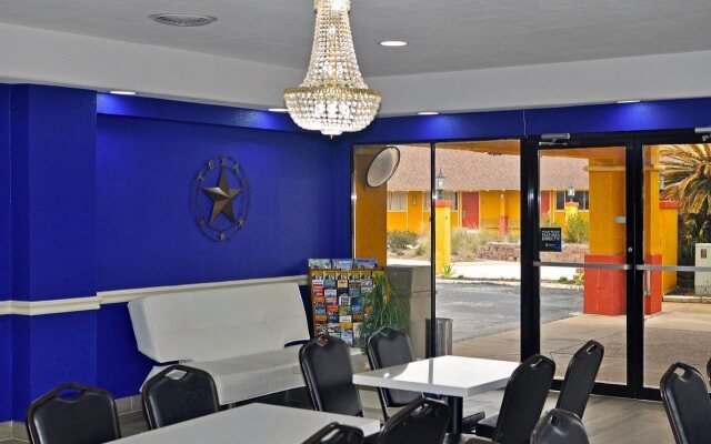 Americas Best Value Inn & Suites Brenham