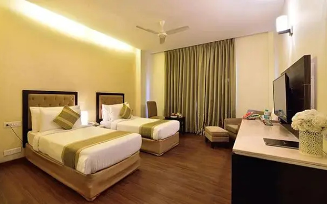 Fabhotel Prime Westend Inn