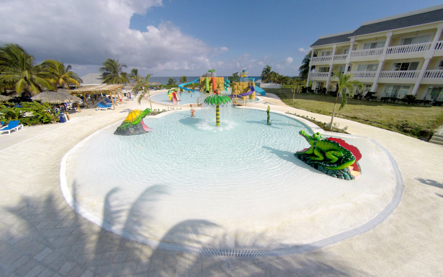 Grand Palladium Lady Hamilton Resort & Spa All Inclusive