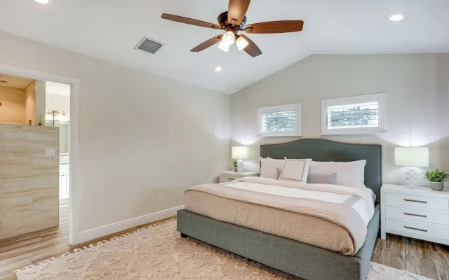 Fenced Yard, 4 Mi to Stuart Beach: Family Retreat!