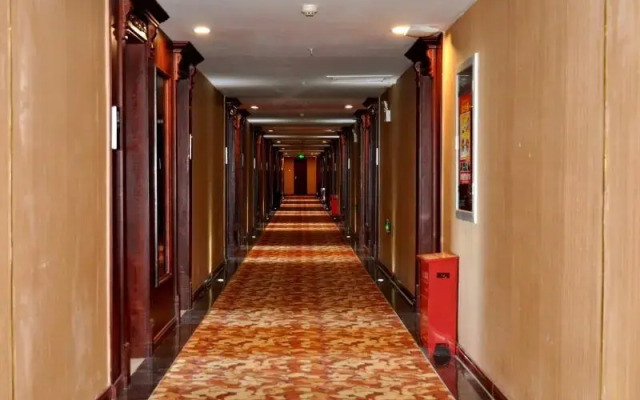 GreenTree Alliance Tacheng Wenqin Road Left Bank Of Sunshine Hotel