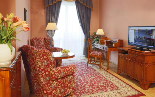 Hotel Bristol