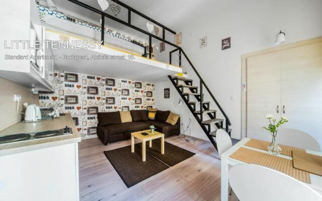 Little Americas Ring Apartments