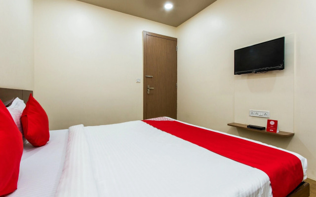 OYO 11929 Hotel Ridhi Sidhi