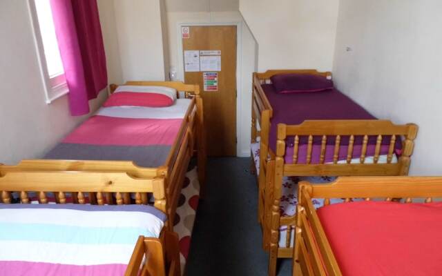 Homestay Bristol - Hostel