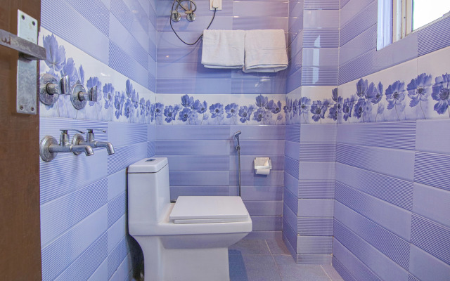 Fabhotel Airport Avalon