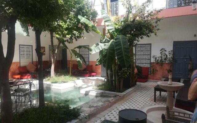 So Chic Riad