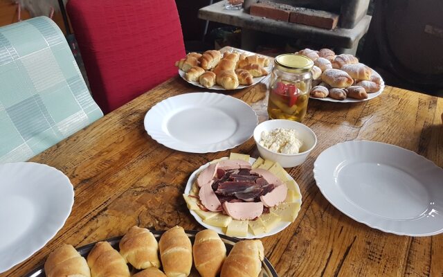 Dzajica Buk Rooms - Hostel