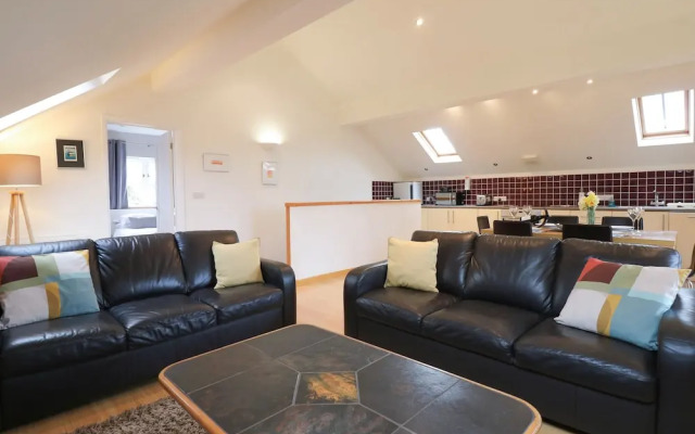 Cholwell Barn Apartment