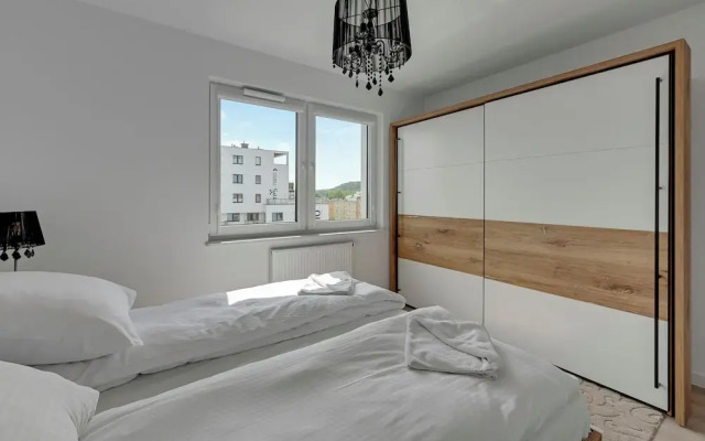 Chylońska 100 by Grand Apartments