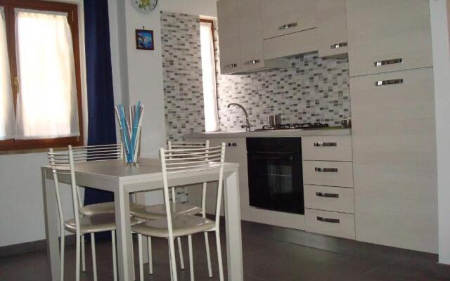 Flat House