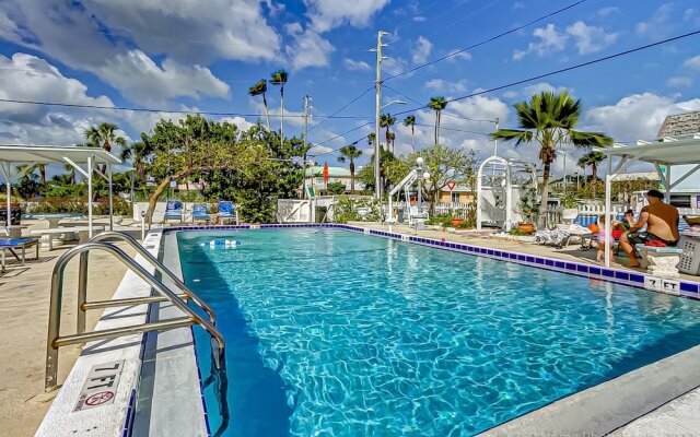 Twins Inn & Apartments