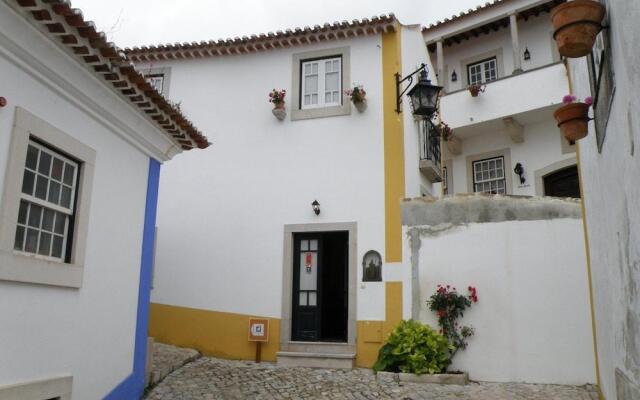 Casa de Sao Thiago d' Obidos