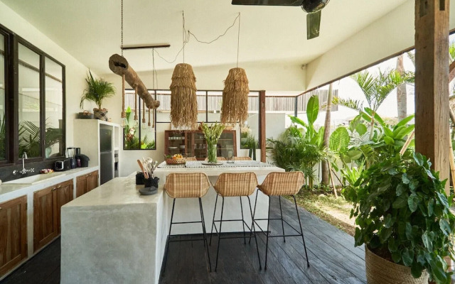 Fabulous 3BR Boho-chic Style, Umalas With Staff