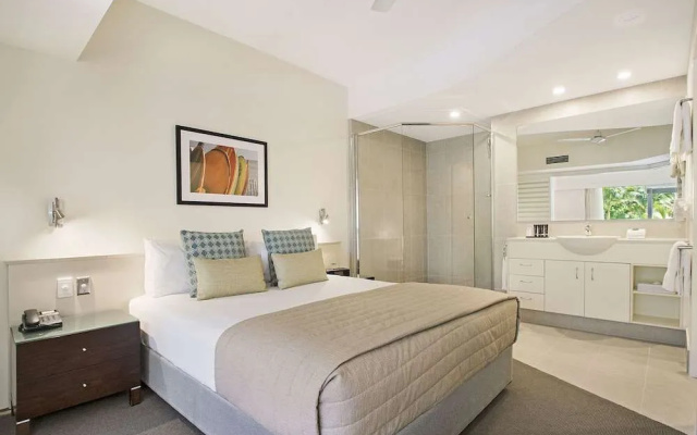French Quarter Resort – Guest Rooms – Hastings Street