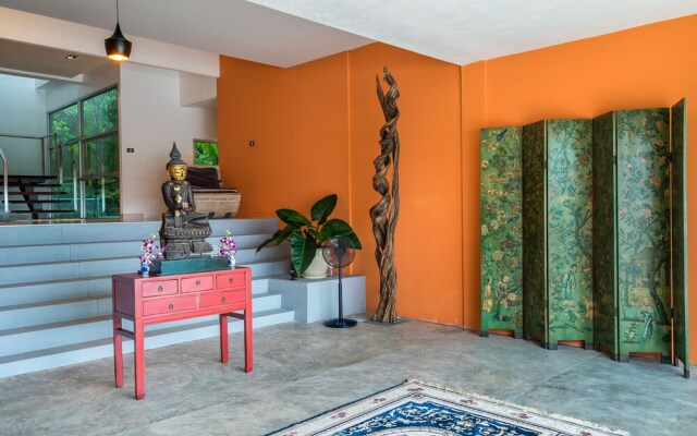 Parinda Villa in Naka Hills