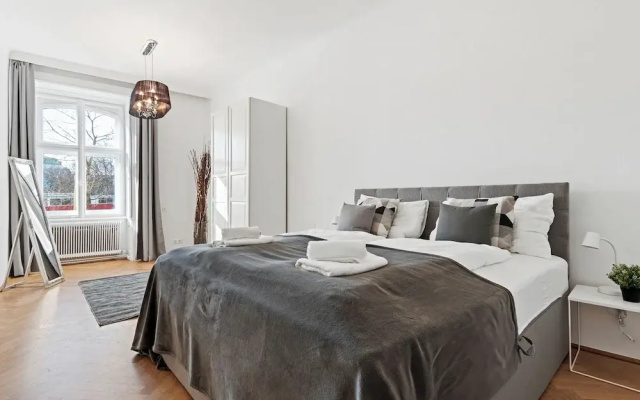 MICE&MEN Serviced Apartment City Center