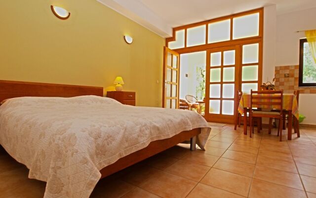 Apartments Milio 1105