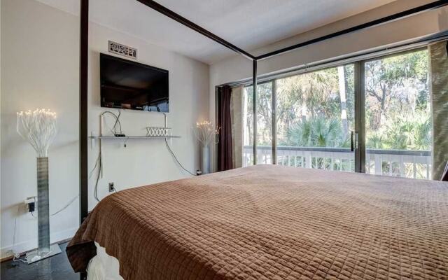 5301 Treetops - Two Bedroom Condo