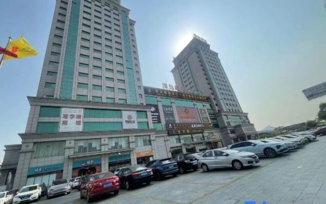 Winke Hotel (Jiangmen Green Island Mall)