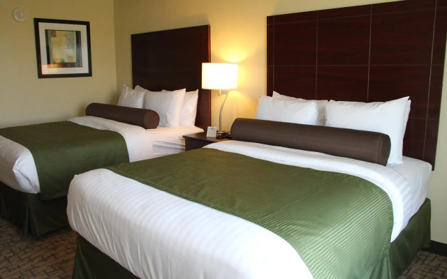 Cobblestone Hotel & Suites – Devils Lake