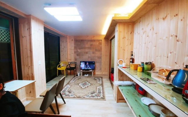 Yangyang Haeoreum Pension