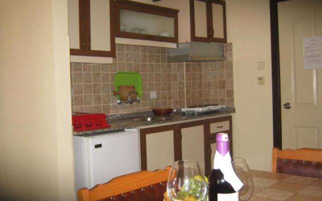 Oya Family Suites