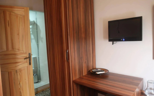 Tom Square Boutique Hotel