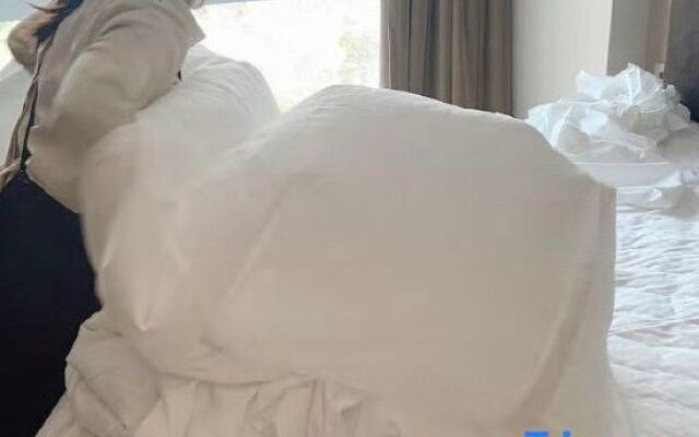 Huide International Apartment