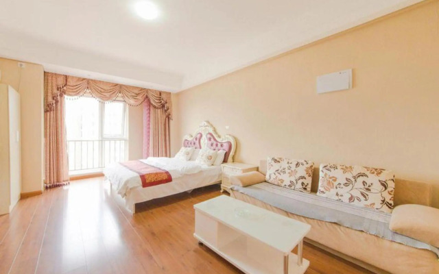 Love Apartment (Dalian Wanda Plaza Branch)