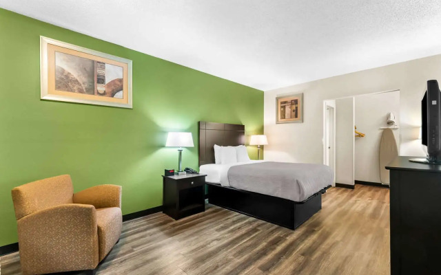 Quality Inn Tullahoma