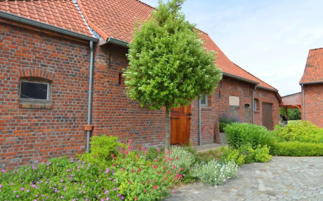 Holiday Home in Ploegsteert With a Garden