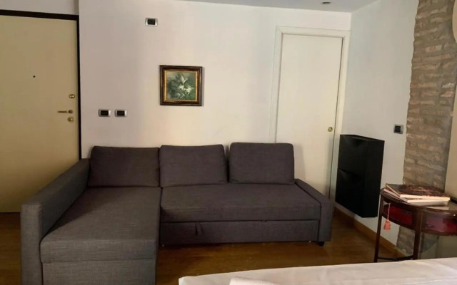 whouse suite GOLD TOWERS