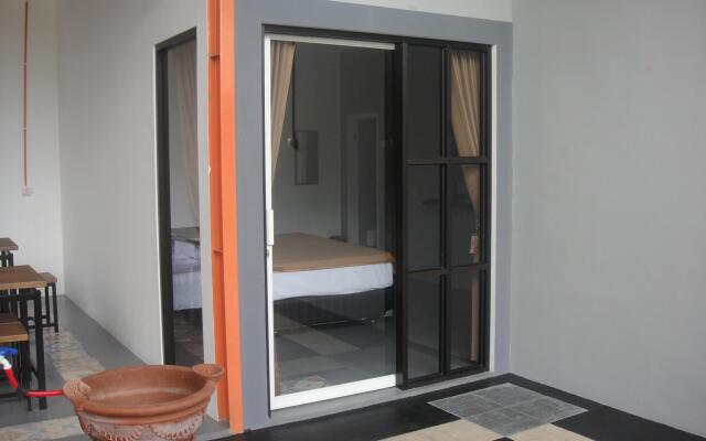 Ndalem Sorogenen Guesthouse