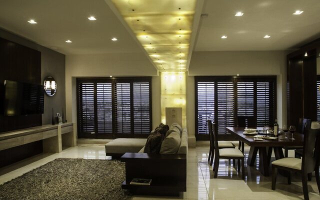 HS HOTSSON Hotel Leon