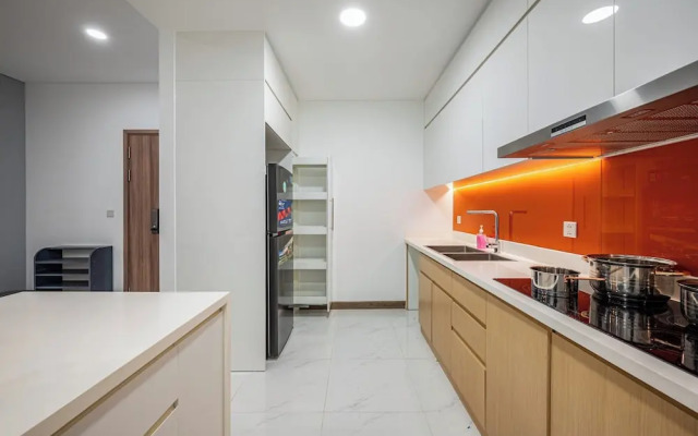 SUNWAH PEARL Premier Residence