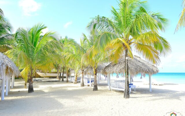Arenas Beach Hotel
