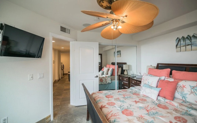 Ocean Front Walk Apartment #44783